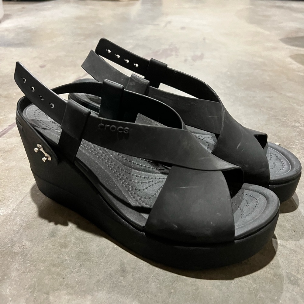 Croc Lite Ride Heels- Size 10